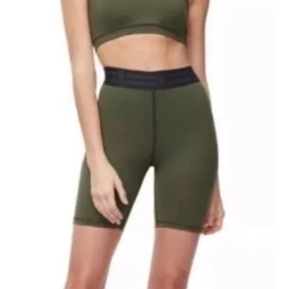 Good American High Waisted The Icon Biker Shorts Size 2 - Picture 1 of 6